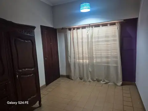 Casa en Alquiler en Lanus Oeste, $ 2.000.000