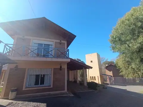 Se vende Casa+ Cabañas+ Hosteria en Calamuchita