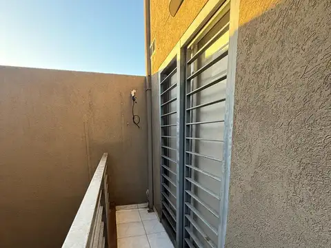 Departamento en Alquiler con 1 cocheras