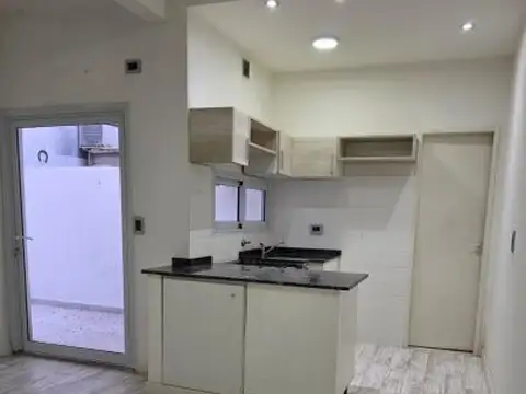 Manzoni 300, Piso 0