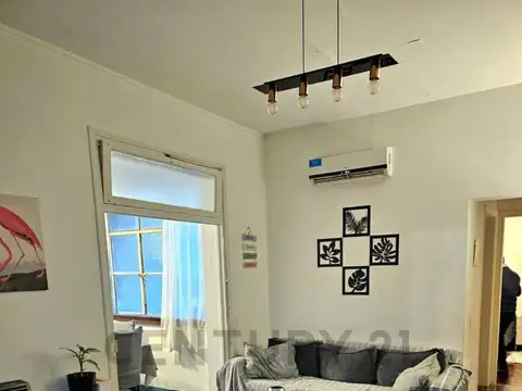 Venta departamento 3 ambientes en Monserrat.