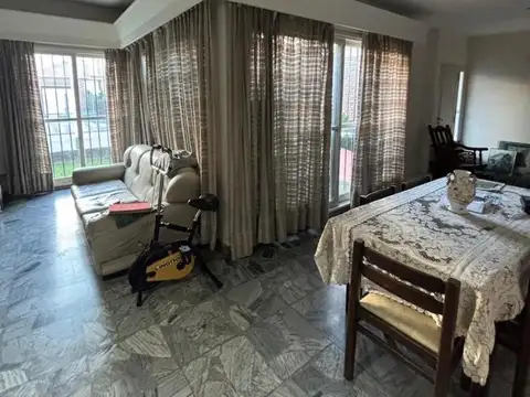 Venta de casa en Monte Grande