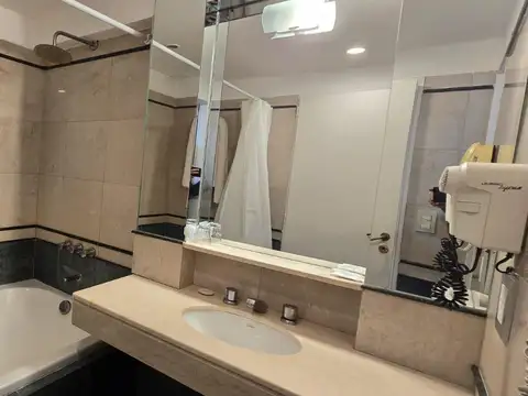 Hotel en Venta en Recoleta, USD 7.500.000