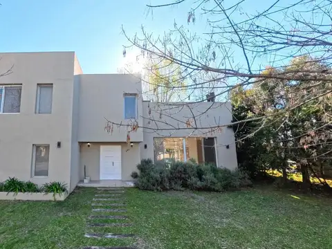 Casa en Venta 5 AMB - San Isidro Labrador - OPORTUNIDAD