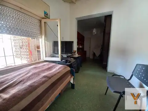 Casa 2 ambientes con 1 baño