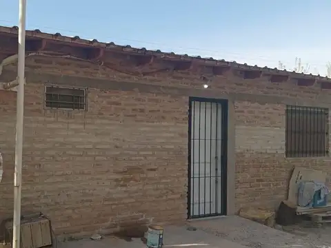 Casa en Venta en Cinco Saltos, USD 50.000