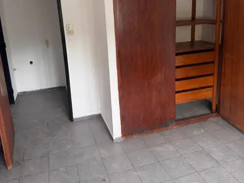 Jose Javier Diaz 1000, Piso 1