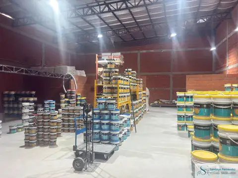 Galpón en venta de 431m2 ubicado en Pilar