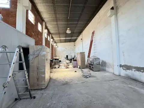 Galpón en  Venta excelente zona