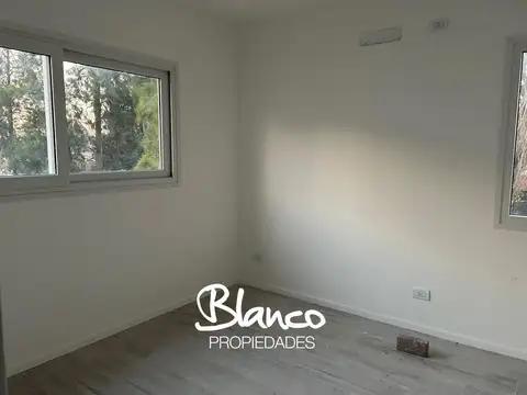 Departamento en Alquiler con 1 cocheras