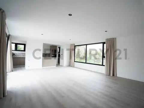Departamento 4 ambientes con 2 baños