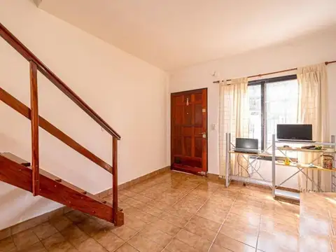Depto Tipo Casa en Venta de 2 ambientes