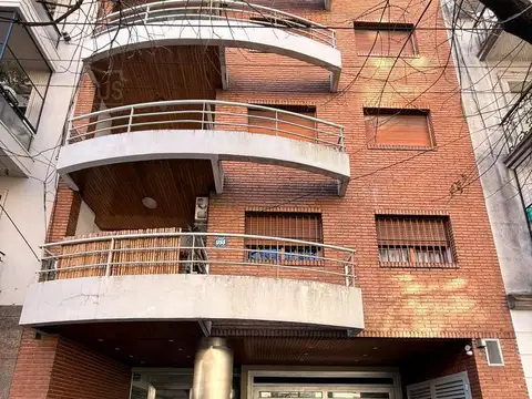 Avenida Carlos Calvo 3600