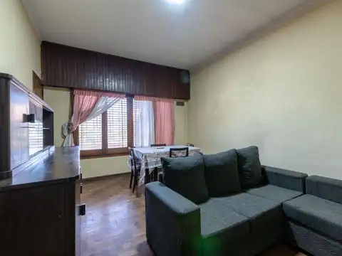 CASA 5 AMBIENTES EN VENTA LLAVALLOL SOBRE 2 LOTES