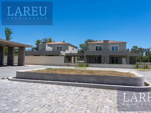 Departamento en Venta en La Lonja, USD 84.000