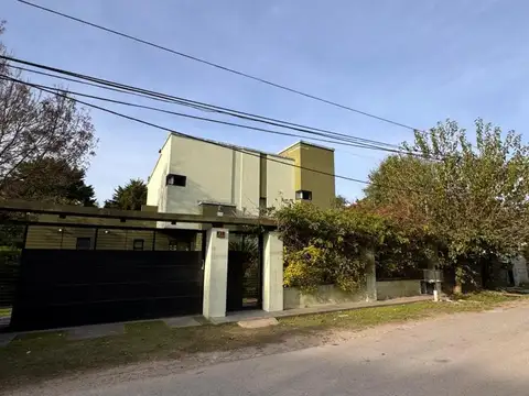 Casa en Venta en Villa Elisa, USD 230.000