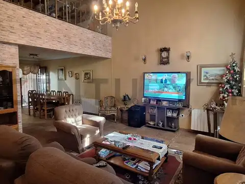 Casa en Venta en Godoy Cruz, USD 174.000