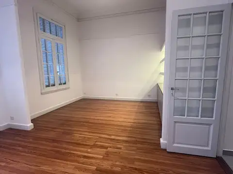 Departamento 6 ambientes con 2 baños