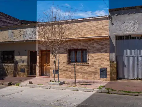 Casa 4 ambientes con 1 baño