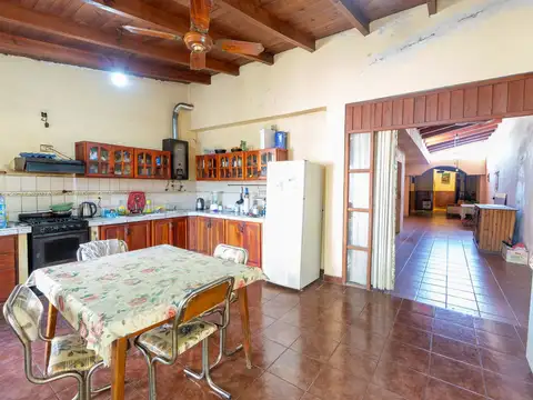 VENTA CASA CON TERRENO 492M2 A CINCO CUADRAS EASY