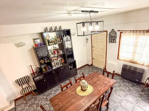 Depto Tipo Casa en Venta con 1 cocheras