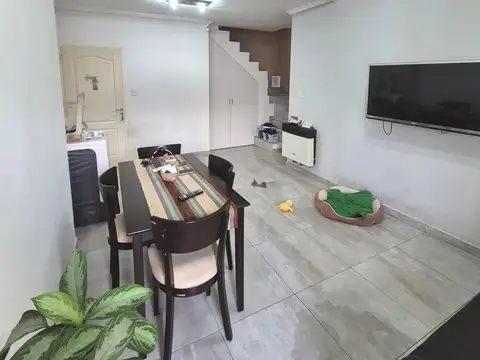 Depto Tipo Casa 3 ambientes con 1 baño