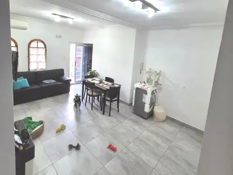 Depto Tipo Casa en Venta en Liniers, USD 139.900