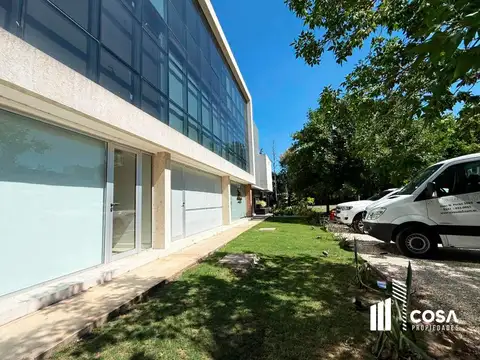 Oficina en Alquiler en Aldea Lago, $ 350.000