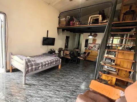 Oportunidad 5 Locales + departamento tipo casa