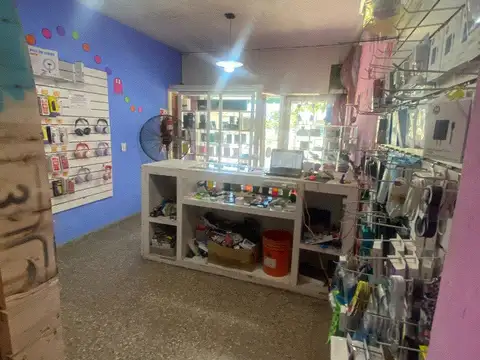 Local en Venta en San Miguel Oeste, USD 120.000