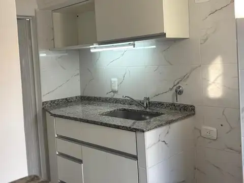 Depto Tipo Casa en Venta en Moron Sur, USD 65.000