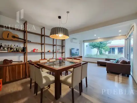 CASA EN VENTA CON COCHERA, PARQUE, QUINCHO Y 4 DORMITORIOS – SAN CRISTÓBA