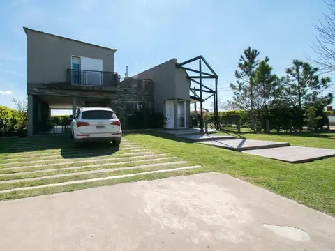 Se Vende Casa en Las Almenas