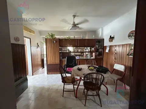 Depto Tipo Casa 4 ambientes con 2 baños