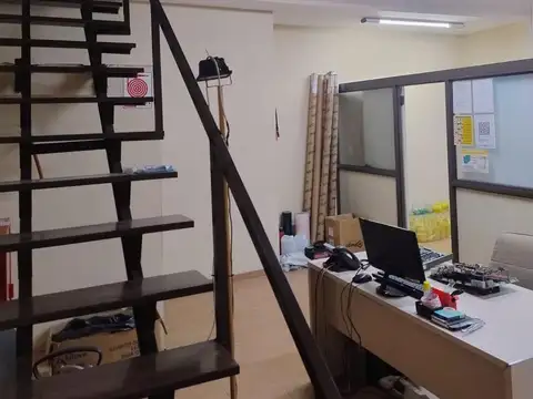 Nave Industrial en  el Centro Industrial Sur de 160 mtrs ideal oficina o deposito