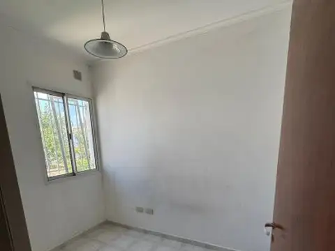 Casa 2 ambientes con 2 baños