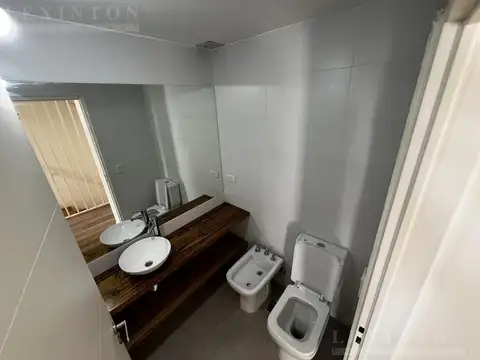 CASA - JARDIN - QUINCHO - PARRILLA - COCHERA - VENTA 3 DORMITORIOS en Villa Urquiza