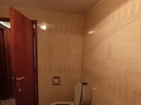 Departamento 9 ambientes con 3 baños