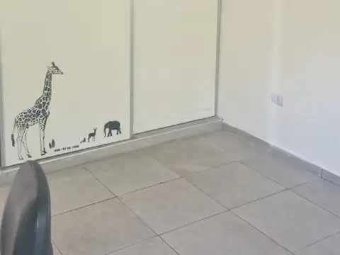 Alquilo duplex 2 dorm patio cochera Barrio Theodoro Felds