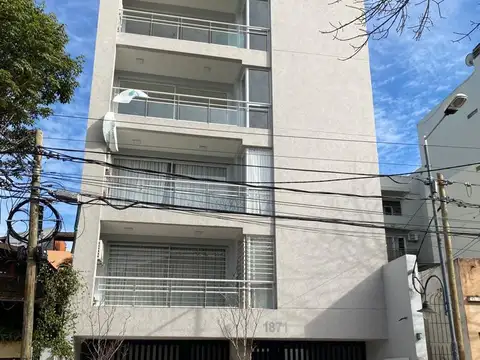 Av. Pte Perón  al 1800