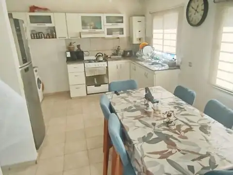 VENTA DUPLEX 2 DORMITORIOS A 400 MTS DEL JOCKEY