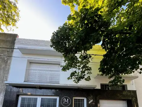 Casa 6 ambientes con 3 baños