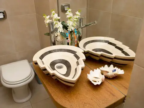CASA 5 DORMITORIOS VENTA LA LUCINDA CLUB DE CAMPO