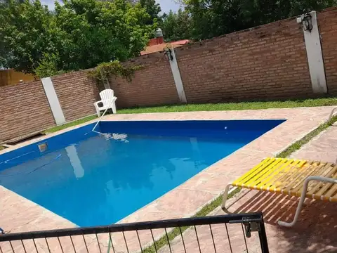 Casa 3 ambientes con 2 baños