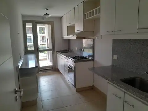 Departamento en Alquiler con 1 cocheras