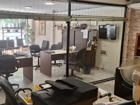 LOCAL SOBRE AVENIDA RIVADAVIA IDEAL INMOBILIARIA SIN EXPENSAS