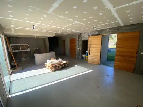 Casa 3 ambientes con 1 baño