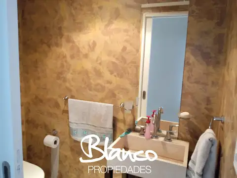 Casa en Venta al Este