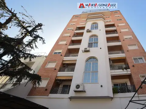 Departamento en Venta con 2 cocheras