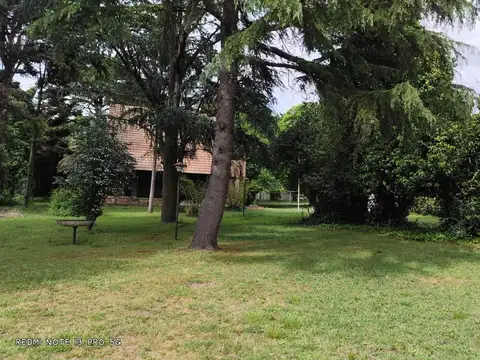 Casa en Venta con 4 cocheras